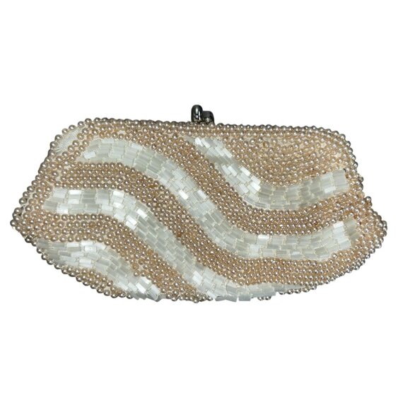La Regale Hong Kong Vintage Kiss Clasp Beaded Evening Bag in Cream/White - Picture 1 of 6